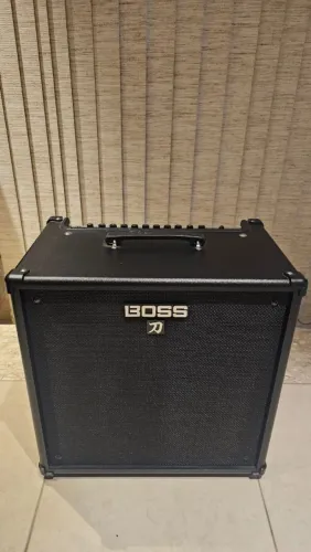Amplificador Katana 110" 60w para Contrabaixo