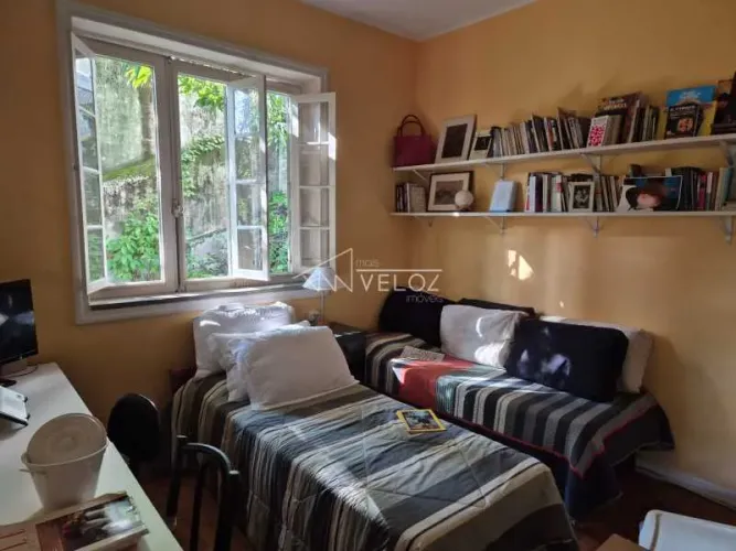 Apartamento : / Residencial / Cosme Velho