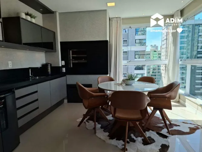Apartamento 3 suítes com 3 vagas em Meia Praia, Itapema  142 m² para Aluguel