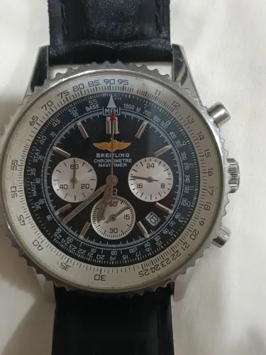 Vendo relógios de marcas diferentes todos em perfeito estado . Preços a combinar!!!!
