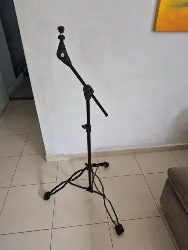 Estante de prato girafa rmv