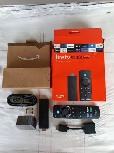 Amazon Fire TV Stick HD 3° Ger. - Streaming de Alta Qualidade 