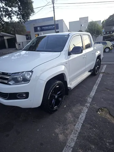Volkswagen Amarok High.cd 2.0 16V TDI 4X4 Dies. AUT 2015