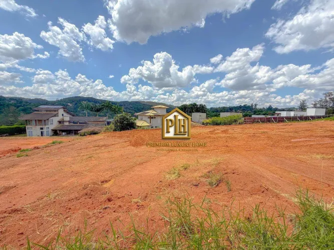 TERRENO COM EXCELENTE TOPOGRAFIA CONDOMINIO ESTÂNCIA PARQUE ATIBAIA