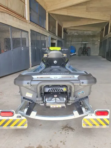 JET SKI