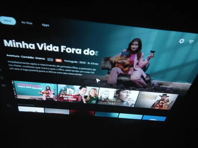 Vendo projetor pra parede de até 200"