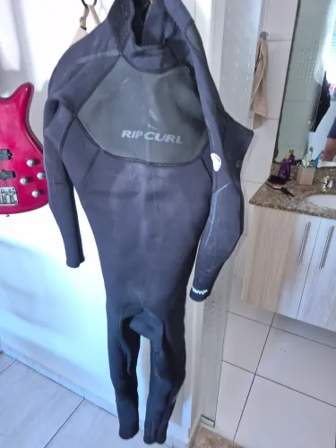 Long John Rip Curl Tamanho MG - Zíper nas Costas (Ótimo Estado)