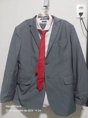 Vende-se Paletó Completo