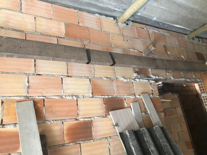 Vende- se Parajú 6m e madeira de eucalipto 