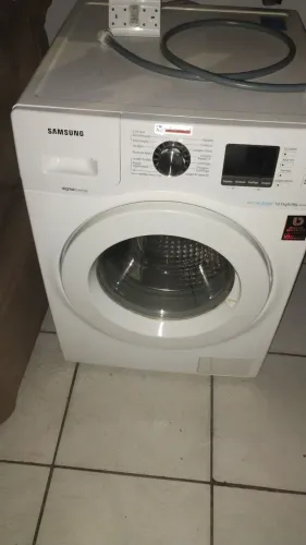 Máquina lava e seca