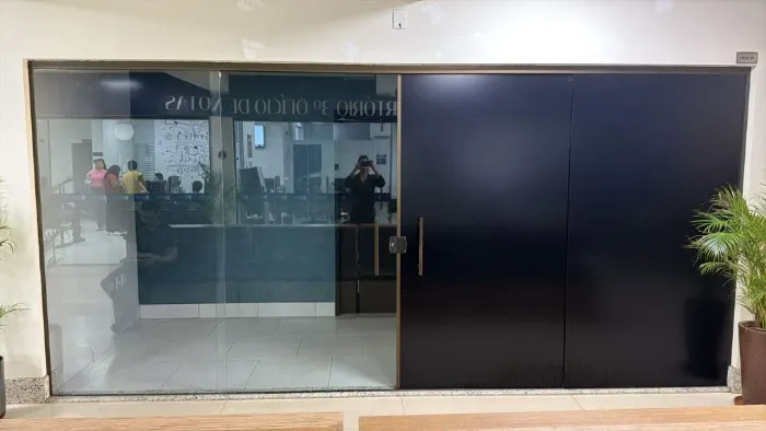 Sala comercial com 40m, no bairro Centro