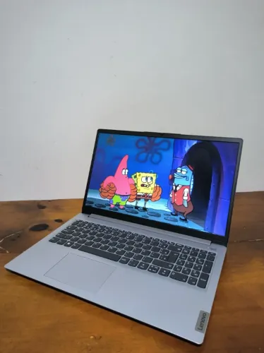 Notebook Lenovo i5 12ª G, SSD 512GB - Perfeito Estado