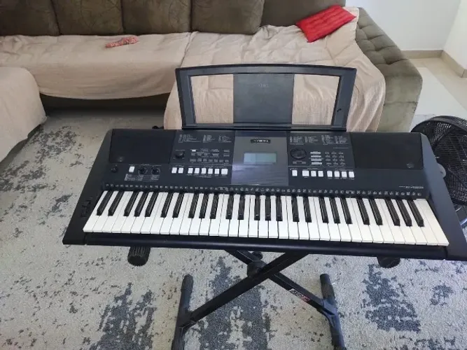 Teclado Yamaha E423