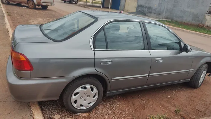 Honda Civic Sedan LX 1.6 16V Mec. 4P 2000