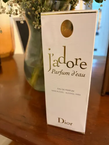 Perfume J?adore Dior