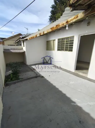 Edícula, Centro, 1 dormitório com quintal, prox ao Mercadão.