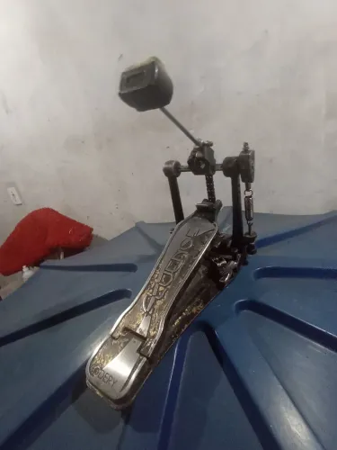 Pedal de bumbo Odery