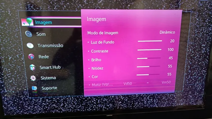 Smart tv Samsung 40" com mancha na tela