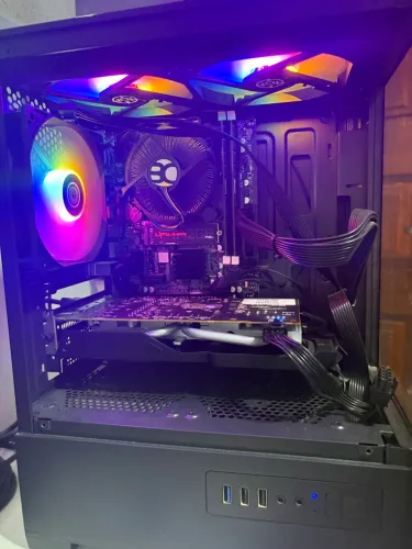 PC GAMER I7 + RX 580