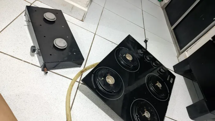 Fogão Cooktop mondial e fogão 2 boca normal