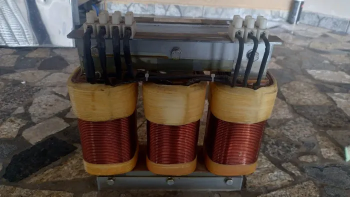 Auto transformador 220/380 trifásico 10 Kva