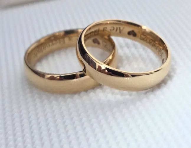 ALIANÇA OURO18K