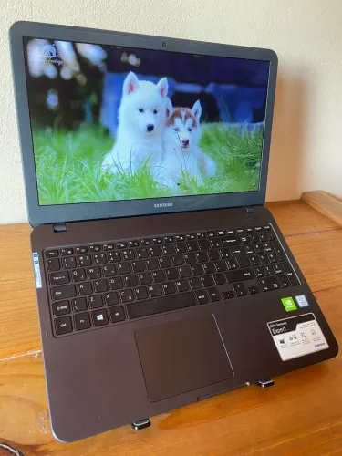 Notebook Samsung i7 8ªGeração /GeForce MX110/8GB RAM /512GB SSD + 1TB HDD / Tela 15.6?
