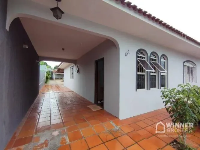 Casa com 3 dormitórios à venda, 243 m² por R$ 690.000,00 - Vila Santa Izabel - Maringá/PR