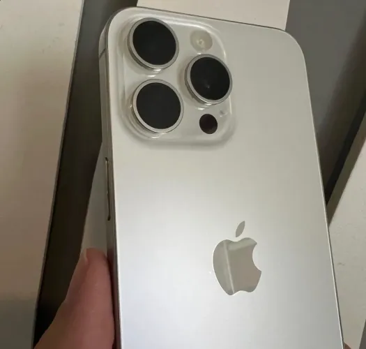 iPhone 15 Pro 