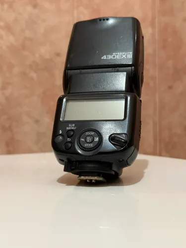 Canon Speedlite 430EX III-RT