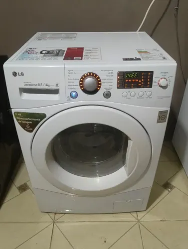 LG lava e seca 8,5 kg
