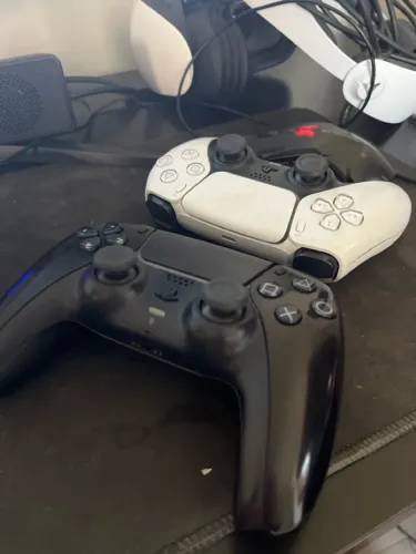 VENDO 2 controles de ps5 por 500 reais