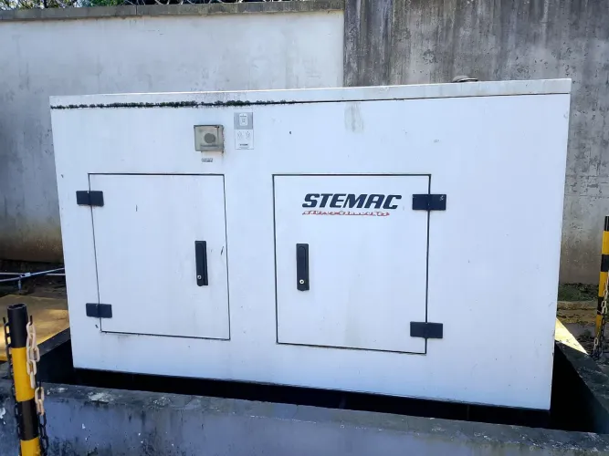 Gerador Stemac 40 kVA - Motor MWM D3 - Carenado (Excelente Estado)