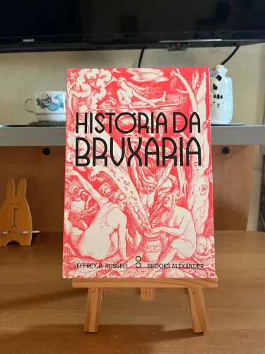 Livro - História da Bruxaria
