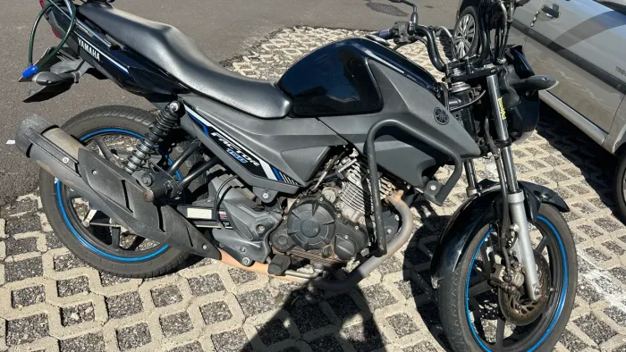 Vendo moto Yamaha Factor 2021/2022