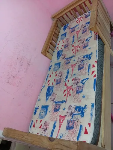 Cama infantil em madeira