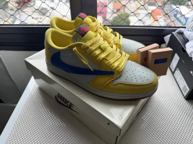 Air jordan 1 x travais scott - Canary N43