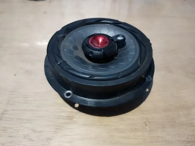 Radio automotivo e auto falantes (3; 4 e 6 pol)