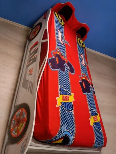 Cama infantil fast car
