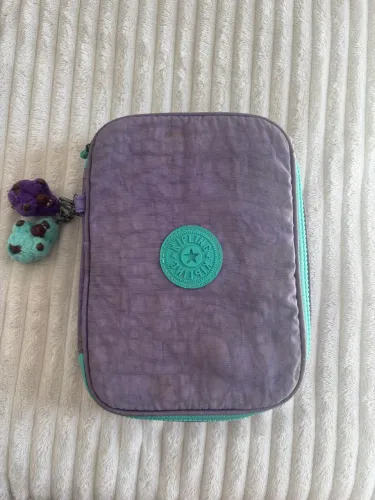 Estojo Kipling 100 pens