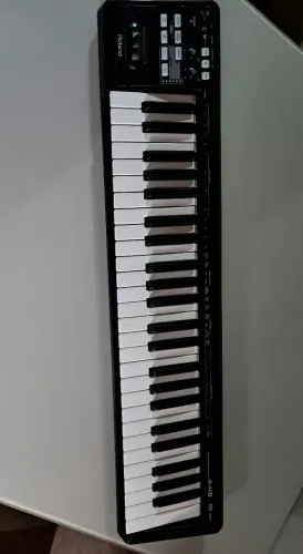 Teclado Roland A49