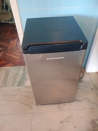 Frigobar Brastemp Inox ótimo estado 120 L