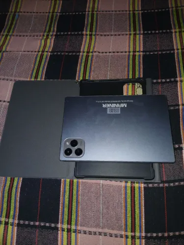 Vende-se um tablet top,vai com teclado e mouse 