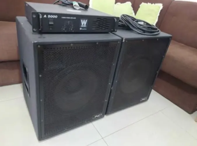 Caixas de som JHD e potência 