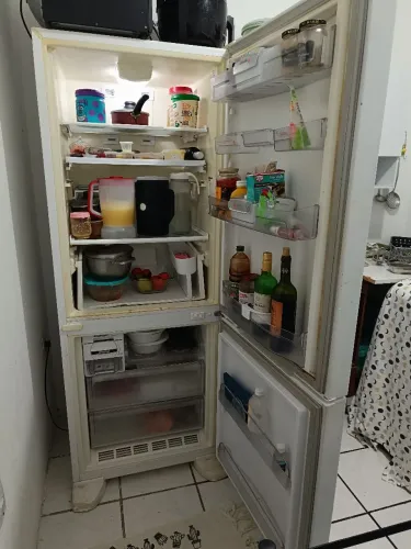 Geladeira Brastemp inverter seminova .