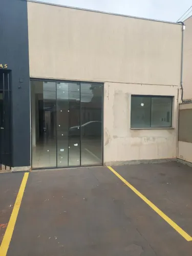 Salão comercial com 70m² em localização estratégica - Cruzeiro