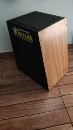 Cajon elétrico