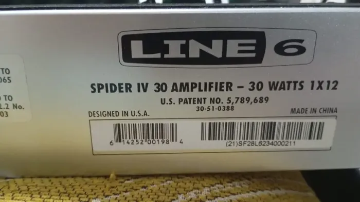 Modulo Amplificador Guitarra Line 6 Spider IV - liga, funciona e desliga - precisa revisão