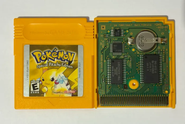 Pokémon Yellow Nintendo game boy original