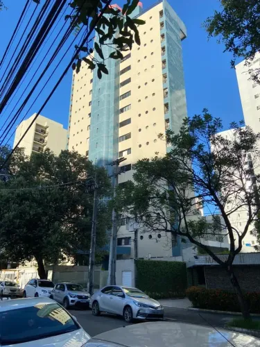 Apartamento para venda possui 102 metros quadrados com 3 quartos em Rosarinho - Recife - P